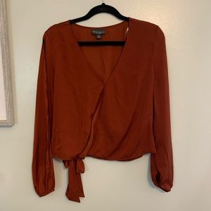 🍃NWOT🍃 PUMPKIN SPICE WRAP BLOUSE SZ MED